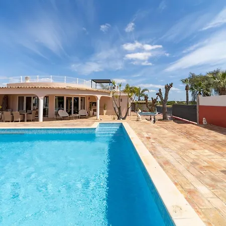 Dolce Villa