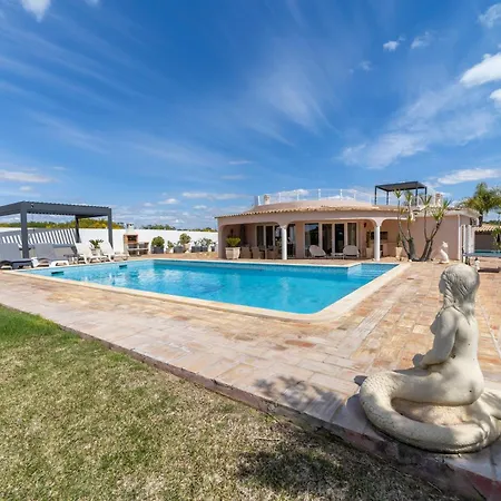 Dolce Villa *