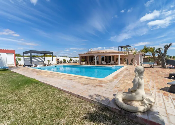 Dolce Villa *